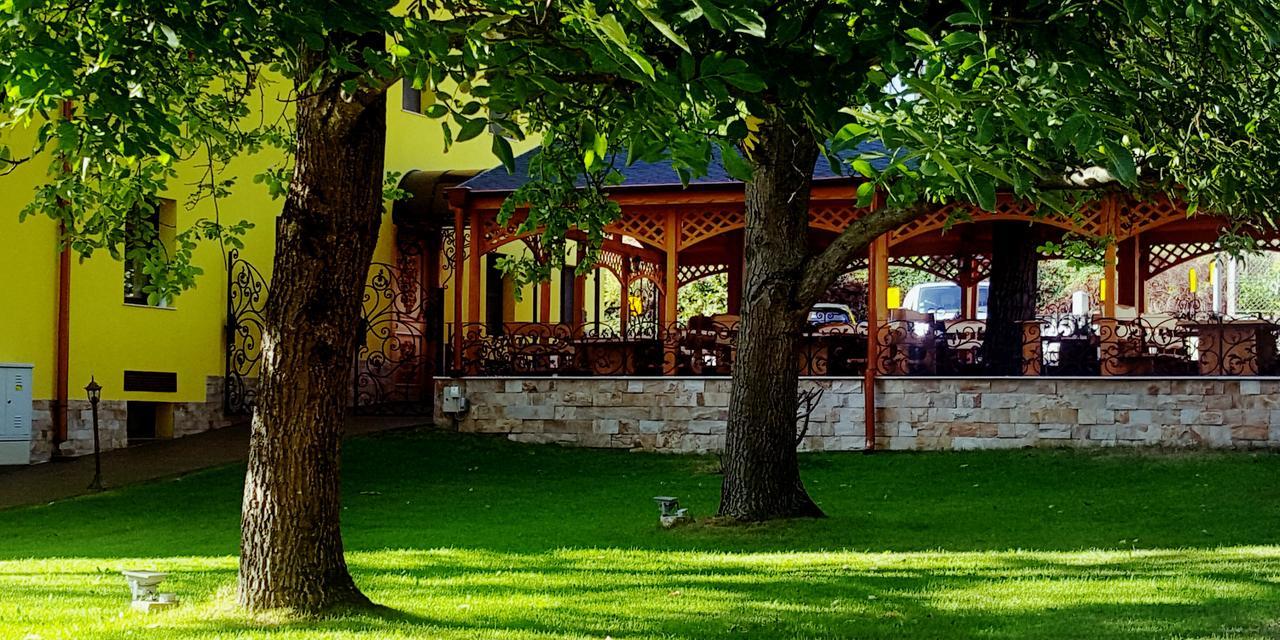 Gasthof Kaiser Ybbs an der Donau Exterior foto