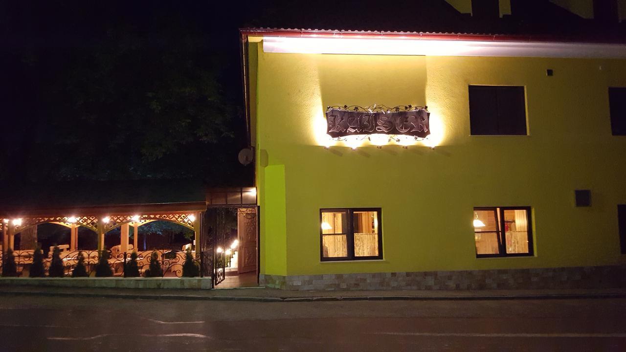 Gasthof Kaiser Ybbs an der Donau Exterior foto